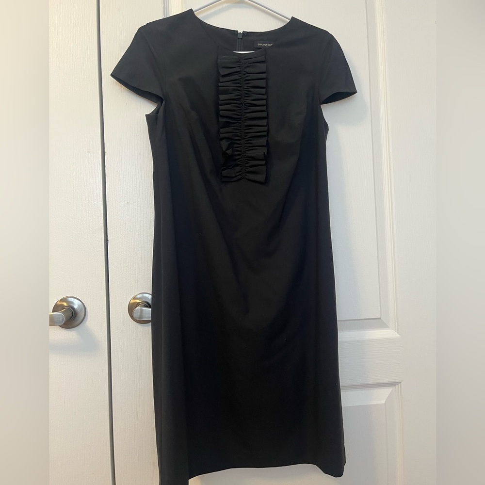 Banana Republic Black Wool Blend Dress - Size 6
